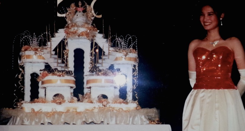 18th birthday cake made my Mum - katmayo.com.au